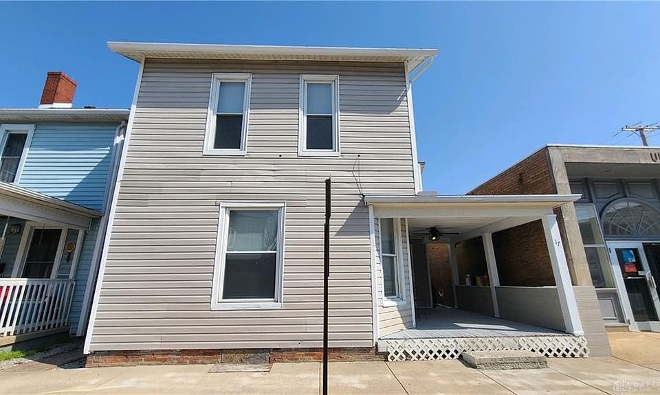 1st image of 17 W Dayton St