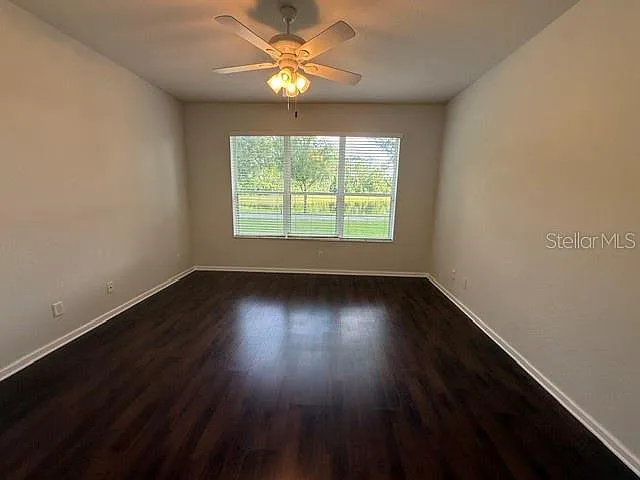 7622 Colbury Ave — Photo 13