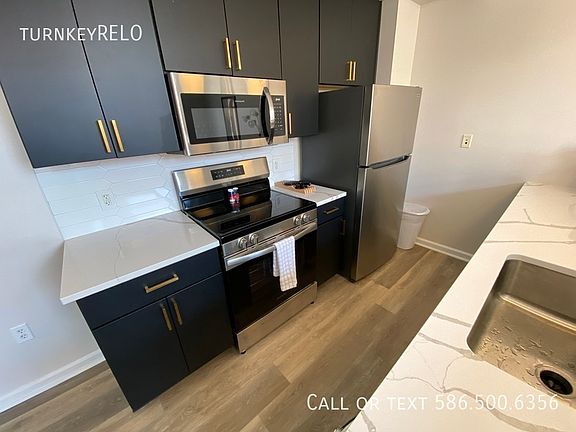 5th image of 76 W Adams Ave APT 506