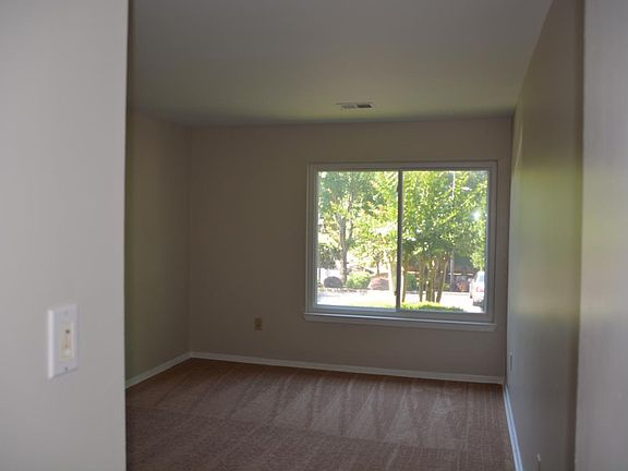 2nd image of 2192 Palmyra Dr