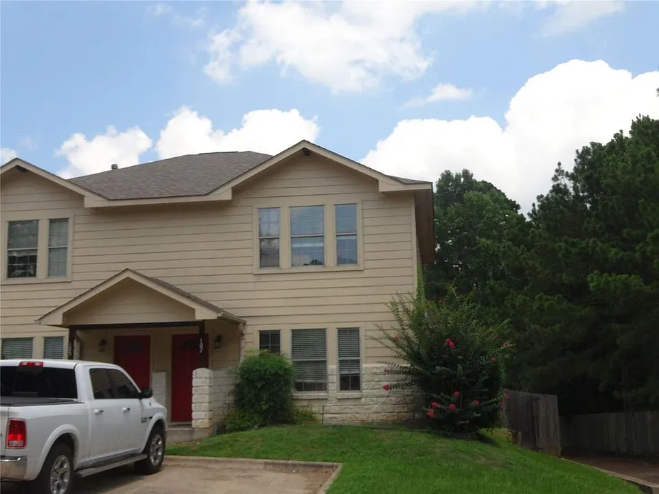 107 Yegua Cir