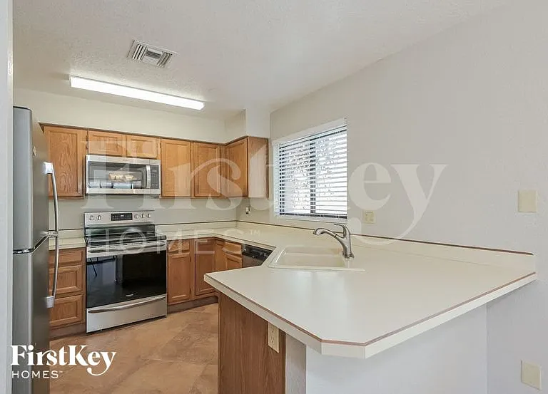 3240 N Hill Farm Dr — Photo 6
