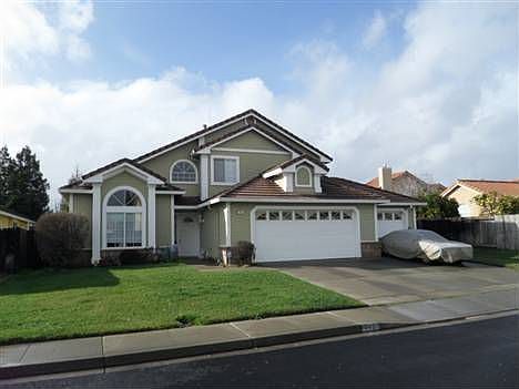 2nd image of 642 Fox Hollow Way
