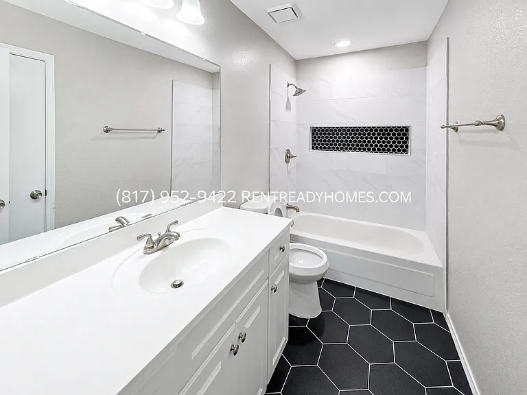 10308 Oak Branch Ln — Photo 9