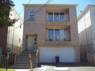 129 Schley St, Newark, NJ 07112
