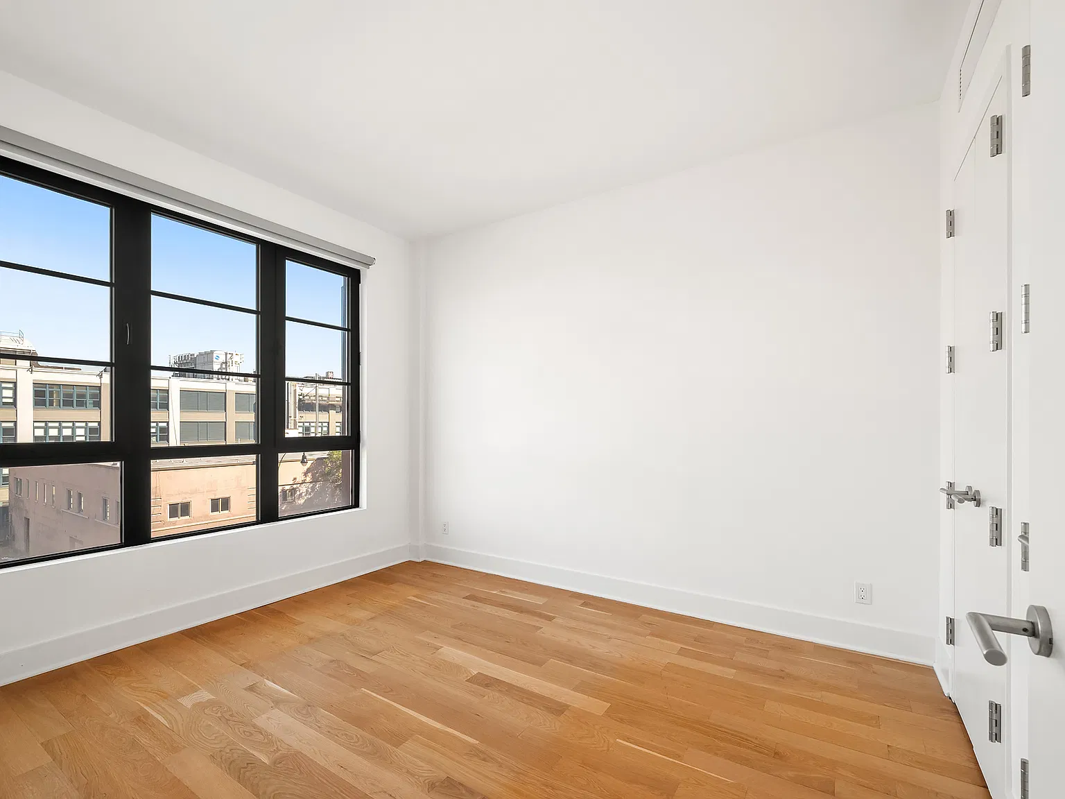 21-10 44th Drive — Photo 3