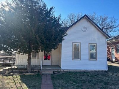 809 Ash St, Victoria, KS, 67671