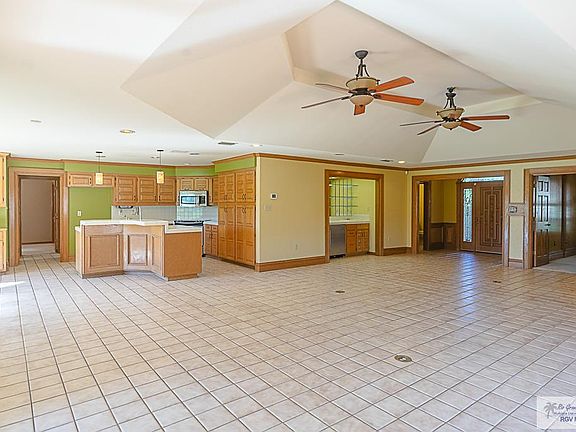 4th image of 1433 Palm Valley Dr E #45