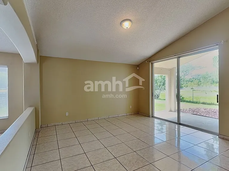 7964 Oakstone Ct — Photo 9