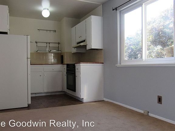 2nd image of 11 Crestline Dr APT 2