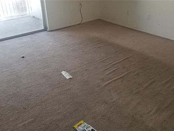 3rd image of 7210 N Manhattan Ave APT 1622