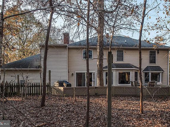 4th image of 8301 Lee Jackson Cir
