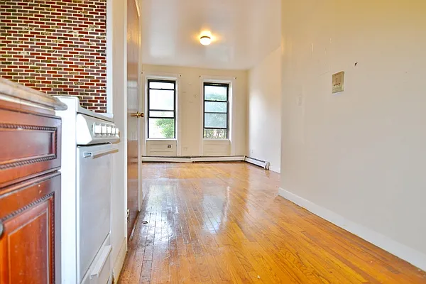 Rented by Cover Realty NYC | media 13
