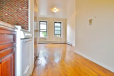 Rented by Cover Realty NYC