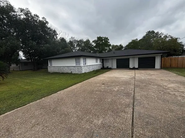 806 S 33rd St, Nederland, TX 77627