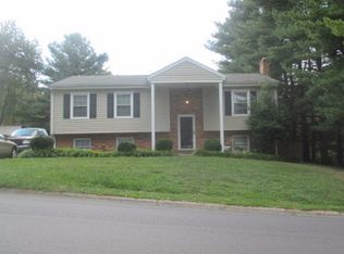 718 Finney Dr, Vinton, VA 24179