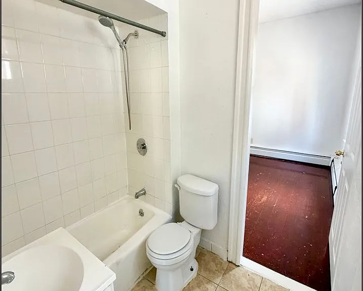 6 Young Ave. — Photo 3