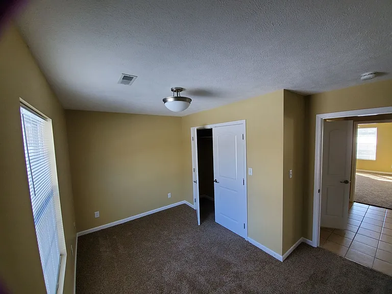 1403 Guardian Pl — Photo 12