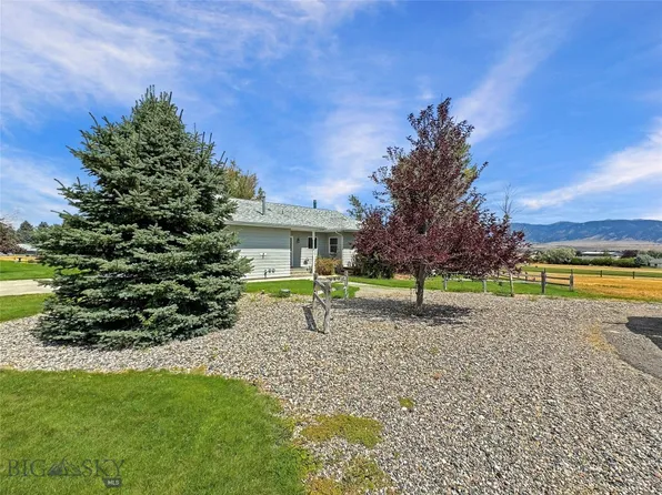 3 Hollowtop Mountain Ct, Ennis, MT 59729
