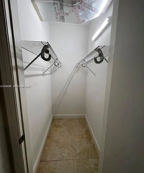 2121 SW 14th Ter #5 — Photo 12