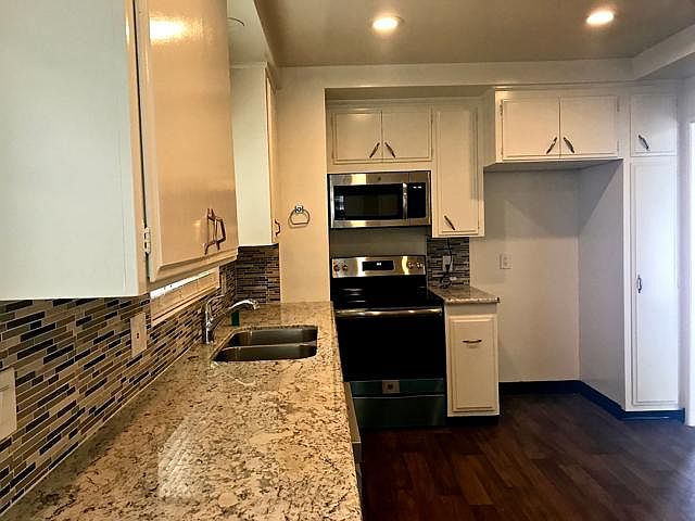 1st image of 7515 McConnell Ave