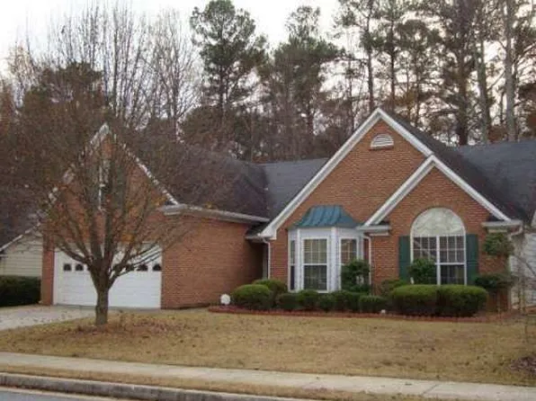 296 Harbins Rd, Lilburn, GA 30047
