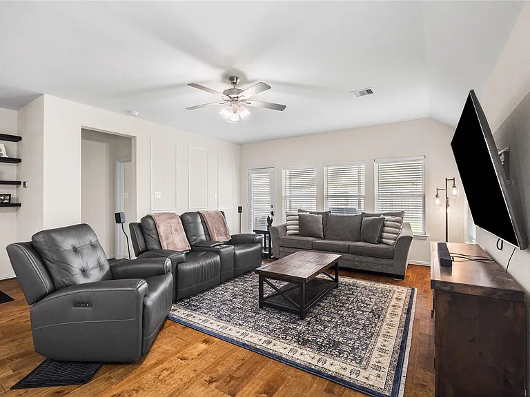 15014 Wiltshire Castle Ln — Photo 11