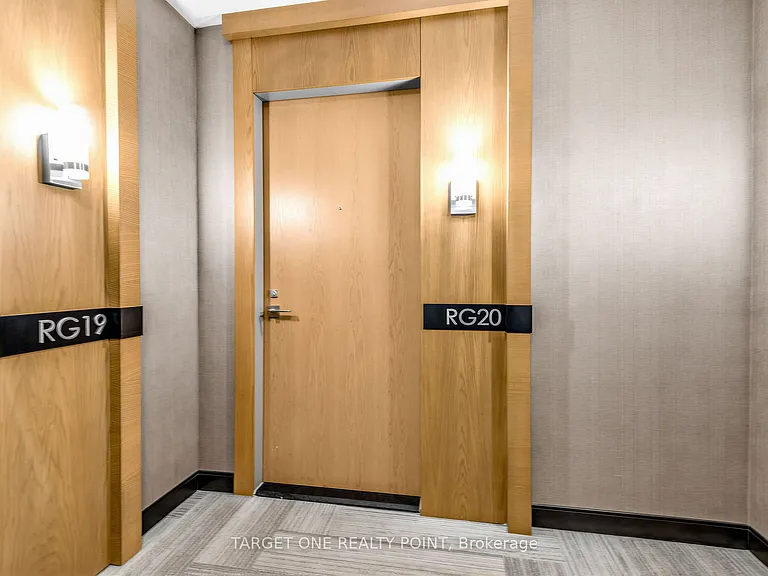 28 Uptown Dr E #RG20 — Photo 2
