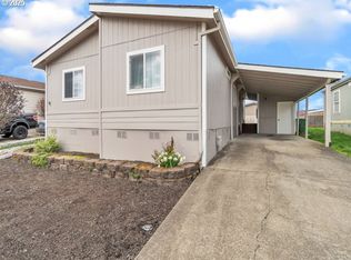 1000 S McKern Ct #61, Newberg, OR 97132