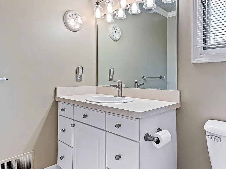 22479 Havergale St — Photo 37