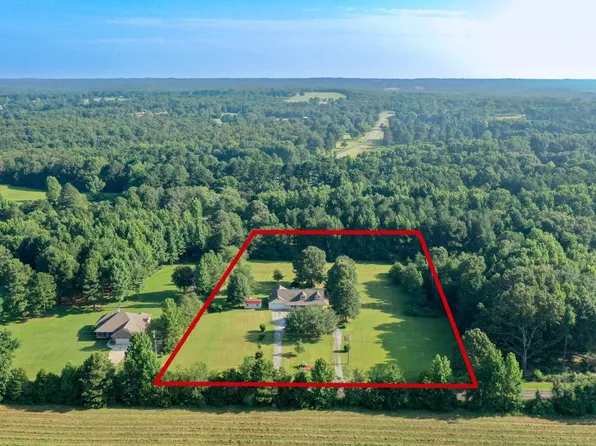 692 Wagon Train Rd, Beebe, AR 72012