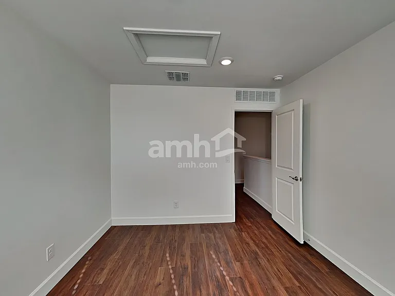 6191 Calle Bilboa — Photo 16