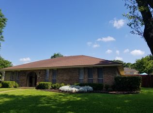 927 Green Rock Dr, Duncanville, TX 75137