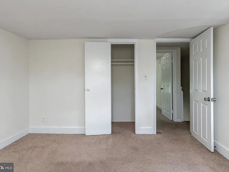 319 Wolfe St #1/2 — Photo 19
