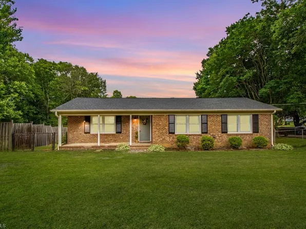 3602 Edgefield Rd, Greensboro, NC 27409