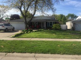 11202 Glenis Dr, Sterling Heights, MI
