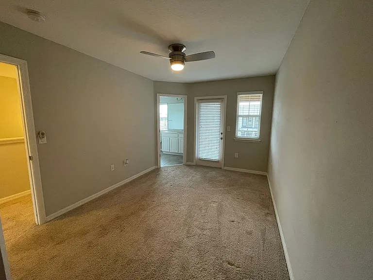 207 Wentworth Grande Dr — Photo 14
