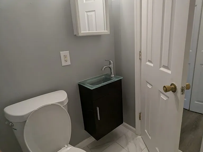 807 Stoll St #1 — Photo 6