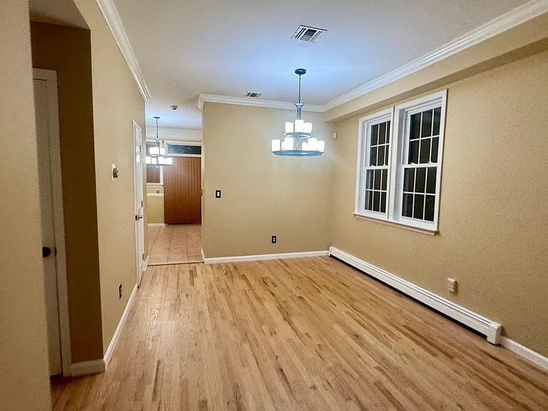 62 Poplar Ave #1 — Photo 5