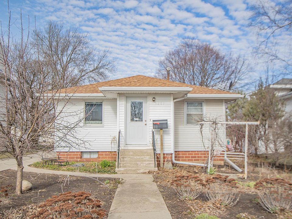 1st image of 1209 Okoboji Ave