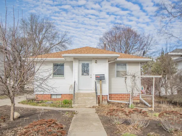 1209 Okoboji Ave, Milford, IA 51351