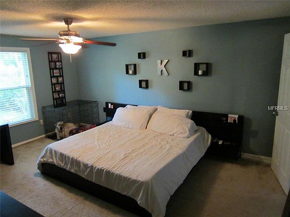 5th image of 555 Longwood Cir