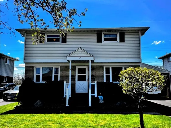 17 Saint Joan Ln, Cheektowaga, NY 14227