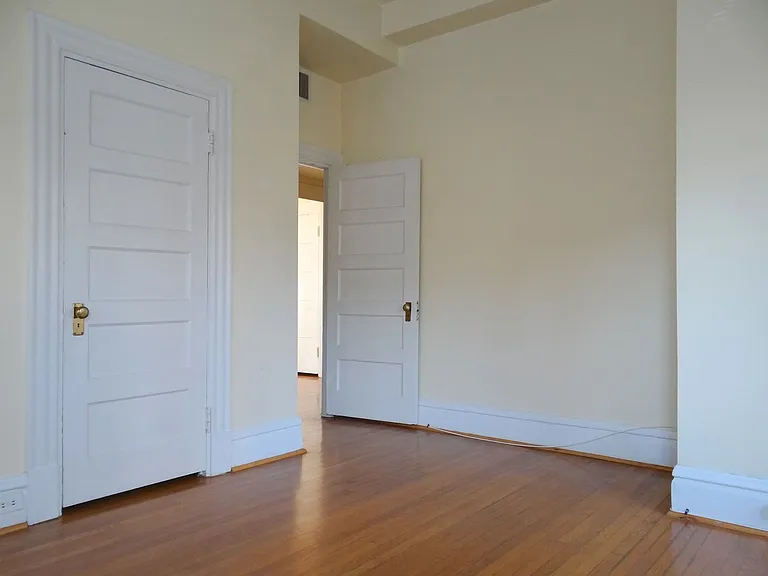 4 N Kingshighway Blvd #3D — Photo 22