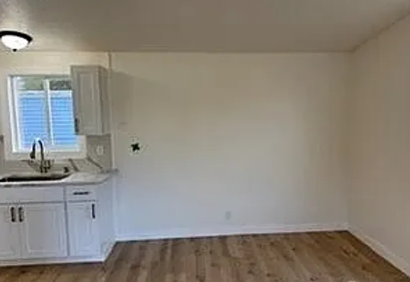 3 bed, 1248 sqft, $1,995 — Photo 3