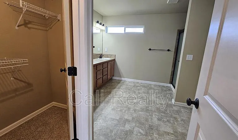 7813 S Parway Ln — Photo 13