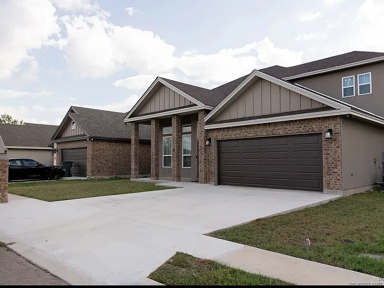 20 Rio Seco Dr — Photo 1