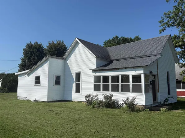 837 W 1st St, Albany, IN 47320