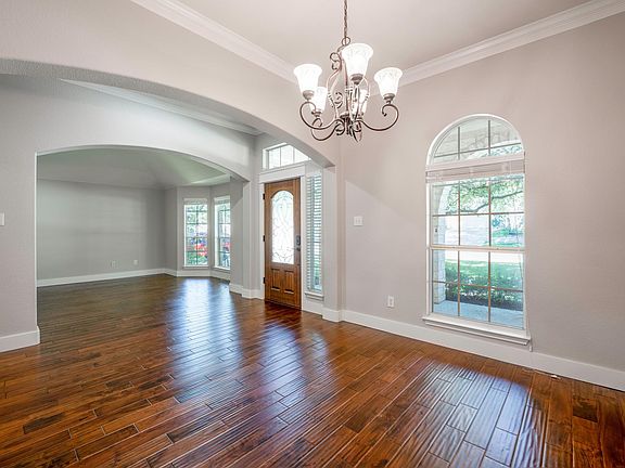 4th image of 2905 Cashell Wood Dr