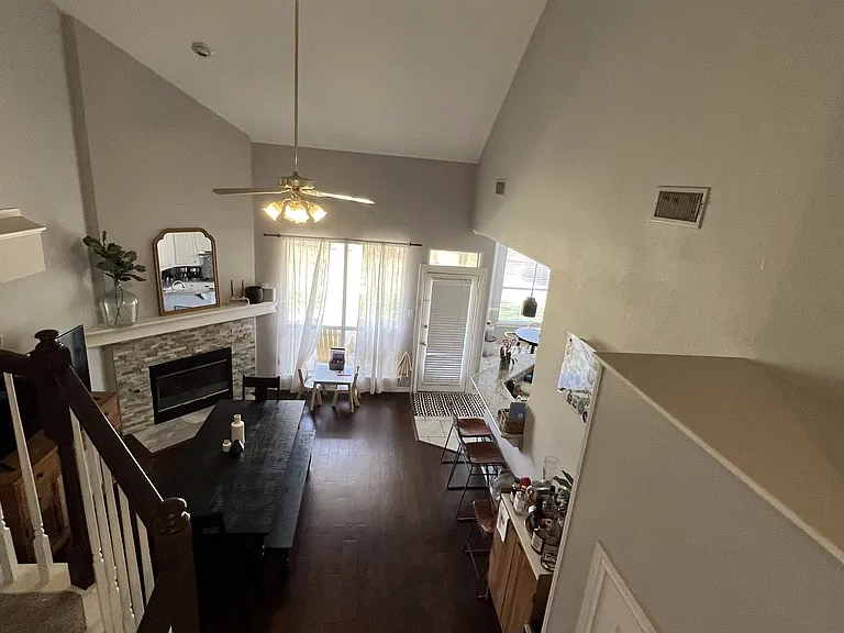 2708 Willow Creek Ct — Photo 36